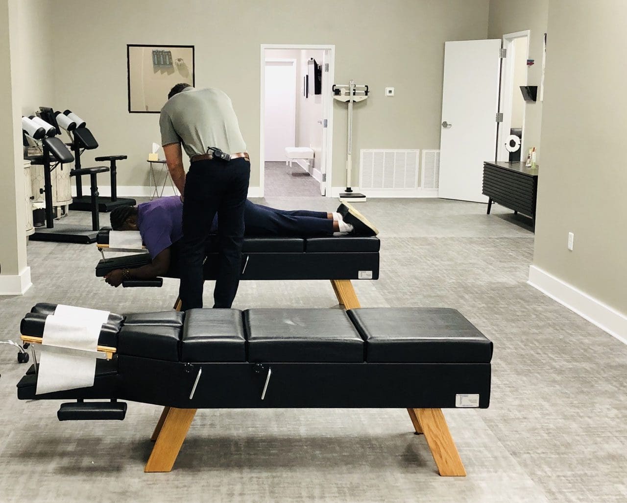 Surgery and Chiropractic: Treating Back Pain and Herniated Discs